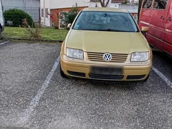 Gold Gebraucht 1999 VW Bora Limousine | 350 € (Superpreis)