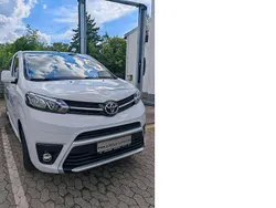 Weiß Gebraucht 2023 Toyota Proace Verso Kombi | 34.980 € (Superpreis)