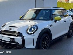 Nanuq white Gebraucht 2023 Mini Cooper Coupé Coupé | 22.990 €