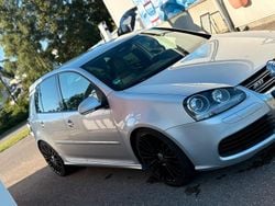 Silber Gebraucht 2006 VW Golf V R Limousine | 15.500 €