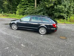 Schwarz Gebraucht 2014 Skoda Superb Kombi | 6.875 € (Superpreis)