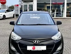 Gebraucht 2014 Hyundai i20 Classic Limousine | 6.990 € (Teuer)