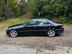Schwarz Gebraucht 2004 Mercedes C180 Classic Limousine | 3.000 € (Guter Preis)