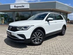 Weiß Gebraucht 2021 VW Tiguan Life SUV | 24.890 € (Fairer Preis)