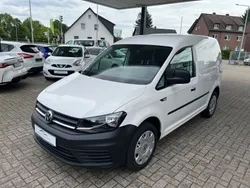 Weiß Gebraucht 2016 VW Caddy Van / Kleinbus | 9.990 € (Fairer Preis)