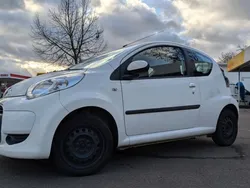 Weiß Gebraucht 2010 Citroën C1 Kleinwagen | 750 € (Guter Preis)