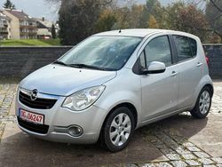 Silber Gebraucht 2010 Opel Agila Kleinwagen | 2.999 €