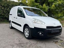 Weiß Gebraucht 2013 Peugeot Partner Tepee Allure Van / Kleinbus | 8.299 € (Guter Preis)