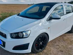 Weiß Gebraucht 2012 Chevrolet Aveo Kleinwagen | 4.199 €