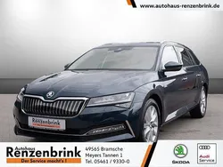 Blau Gebraucht 2021 Skoda Superb Style Kombi | 27.494 € (Etwas zu teuer)