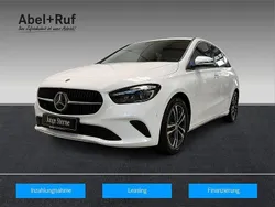 Weiß Gebraucht 2025 Mercedes B200 Progressive Van / Kleinbus | 31.849 € (Superpreis)