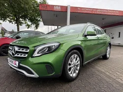 Grün Gebraucht 2018 Mercedes GLA180 SUV | 21.400 € (Etwas zu teuer)