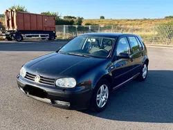 Schwarz Gebraucht 2001 VW Golf IV Kleinwagen | 1.990 € (Etwas zu teuer)