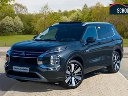 Grau Neu 2025 Mitsubishi Outlander P-HEV Top SUV | 59.480 €