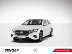 Weiß Gebraucht 2024 Mercedes E220 Avantgarde | 48.440 € (Superpreis)