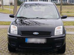 Schwarz Gebraucht 2006 Ford Fusion SUV | 2.500 € (Fairer Preis)