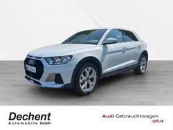 Gletscherweiß metallic Gebraucht 2024 Audi A1 Basis Kleinwagen | 26.790 € (Fairer Preis)