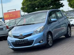Blau Gebraucht 2012 Toyota Yaris Club Kleinwagen | 5.000 €