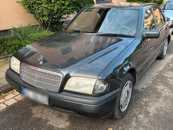 Blau Gebraucht 1994 Mercedes C180 Limousine | 2.500 €