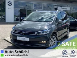 Grau Gebraucht 2024 VW Touran Active Van / Kleinbus | 35.870 € (Fairer Preis)