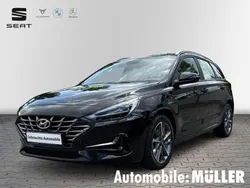 Mic (schwarz Gebraucht 2024 Hyundai i30 Trend Kombi | 22.490 € (Guter Preis)