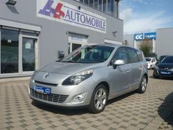 Silber Gebraucht 2010 Renault Scénic III Dynamique Van / Kleinbus | 5.990 € (Teuer)