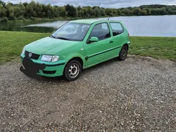 Grün Gebraucht 2000 VW Polo Kleinwagen | 850 € (Fairer Preis)