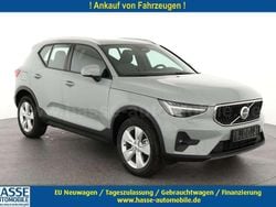 Vapour grey metallic Neu 2025 Volvo XC40 Core SUV | 38.495 € (Superpreis)