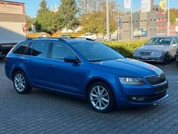 Blau Gebraucht 2016 Skoda Octavia Style Kombi | 9.990 € (Guter Preis)