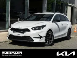 Deluxeweiß metallic Neu 2025 Kia Ceed Sportswagon Kombi | 26.750 € (Fairer Preis)