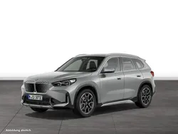 Grau Gebraucht 2024 BMW iX1 SUV | 51.364 € (Teuer)