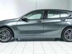 Grau Gebraucht 2020 BMW 120 Sport Line Kleinwagen | 21.500 € (Fairer Preis)