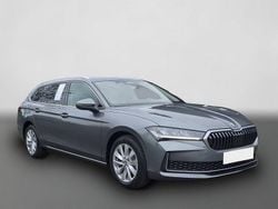 Graphitegrau Neu 2025 Skoda Superb Selection Kombi | 42.290 € (Guter Preis)