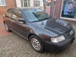 Grau Gebraucht 1999 Audi A3 Limousine | 1.100 € (Guter Preis)