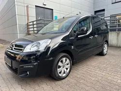Schwarz Gebraucht 2015 Citroën Berlingo Van / Kleinbus | 8.480 € (Fairer Preis)