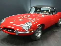 Rot Gebraucht 1967 Jaguar E-Type Cabrio | 115.900 €