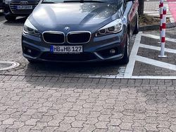 Grau Gebraucht 2016 BMW 218 Gran Tourer Sport Line Van / Kleinbus | 9.300 € (Teuer)