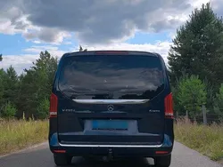 Blau Gebraucht 2016 Mercedes V250 Van / Kleinbus | 39.999 € (Teuer)