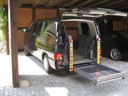 Schwarz metallic Gebraucht 1999 VW Multivan Van | 11.900 € (Teuer)