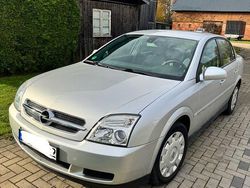Silber Gebraucht 2004 Opel Vectra Limousine | 3.399 € (Etwas zu teuer)