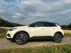 Weiß Gebraucht 2018 Opel Grandland X Ultimate SUV | 16.600 € (Teuer)