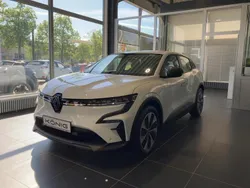 Weiß Gebraucht 2024 Renault Mégane Limousine | 42.694 € (Teuer)