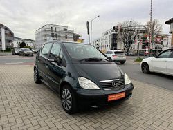 Grün Gebraucht 2003 Mercedes A140 Classic Van / Kleinbus | 1.899 € (Fairer Preis)
