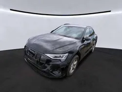 Mythosschwarz metallic Gebraucht 2022 Audi e-tron Sportback Black Edition SUV | 40.395 € (Superpreis)