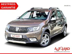 Braun Gebraucht 2018 Dacia Sandero Prestige Kleinwagen | 14.950 € (Teuer)