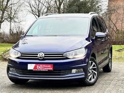 Blau Gebraucht 2017 VW Touran Sound Van / Kleinbus | 18.499 € (Guter Preis)