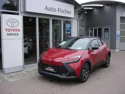 Karminarot Gebraucht 2024 Toyota C-HR Team SUV | 31.500 € (Etwas zu teuer)