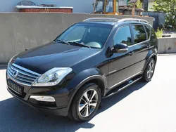 Schwarz Gebraucht 2017 Ssangyong Rexton SUV | 12.890 € (Etwas zu teuer)