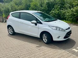 Weiß Gebraucht 2009 Ford Fiesta Trend Kleinwagen | 2.899 € (Guter Preis)