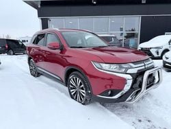 Rot Gebraucht 2019 Mitsubishi Outlander Diamant Edition SUV | 18.900 € (Fairer Preis)